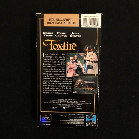 “Foxfire” Featuring John Denver on VHS - Excellent Condition - made in 1997 📼 - Picture 4 of 15
